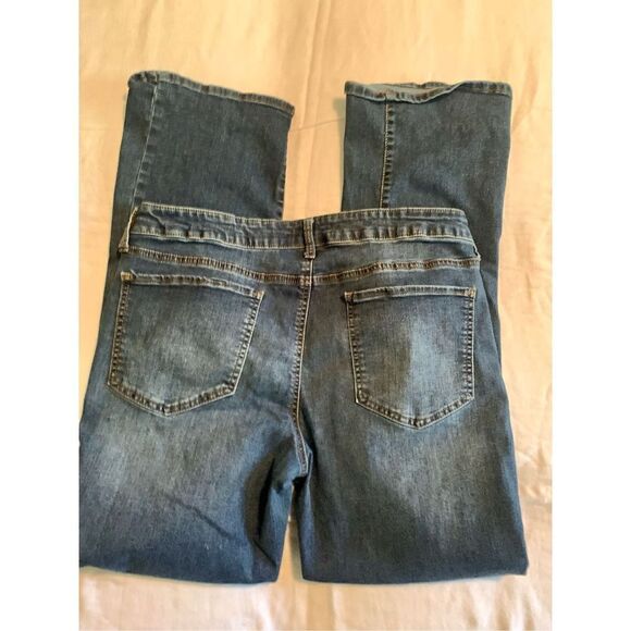 SO Low-rise bootcut jeans - Picture 3 of 6